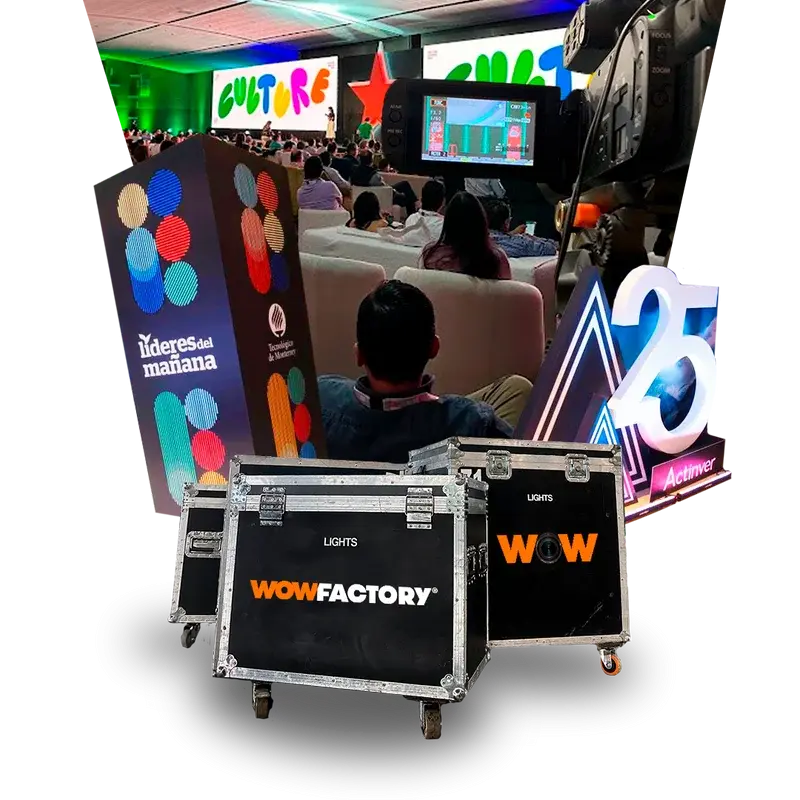 Equipo de producción de eventos Producción de eventos corporativos con escenografía personalizada y equipo audiovisual profesional.